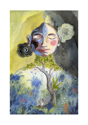 Fine-Art-Kunstdruck einer meditierenden Frau mit Baum und Naturmotiven von Wayra Arts