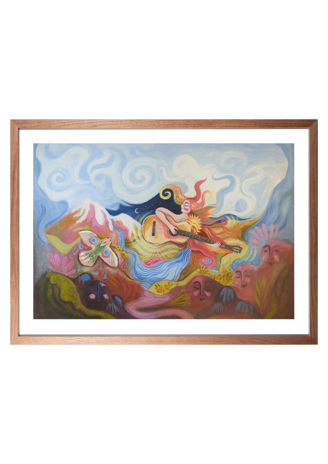 Spiritueller Fine-Art-Kunstdruck einer musizierenden Frau zwischen Bergen, Fluss und Natur von Wayra Arts